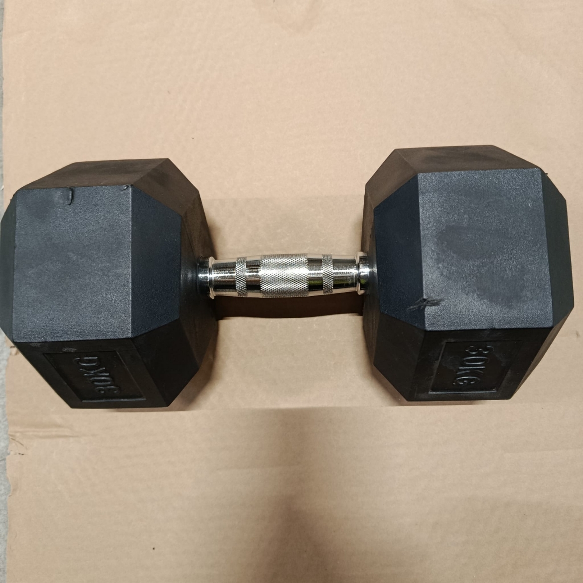 Slika od HEX Gumirana Bučica 30 kg - Oštećenja